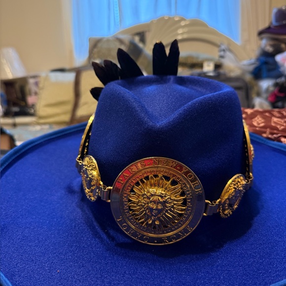 Meet your Posher, Lu - Picture 1 of 2